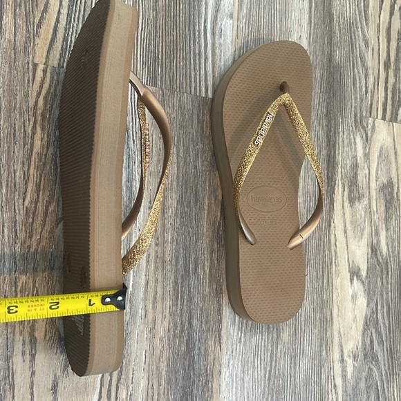 Havaianas Gold Glitter Slim Strap Flip Flops - Picture 4 of 5